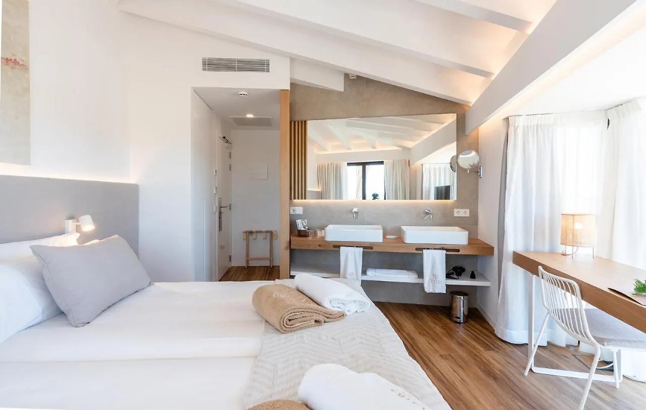 ****  Ynaira Hotel & Spa Ariany Spain
